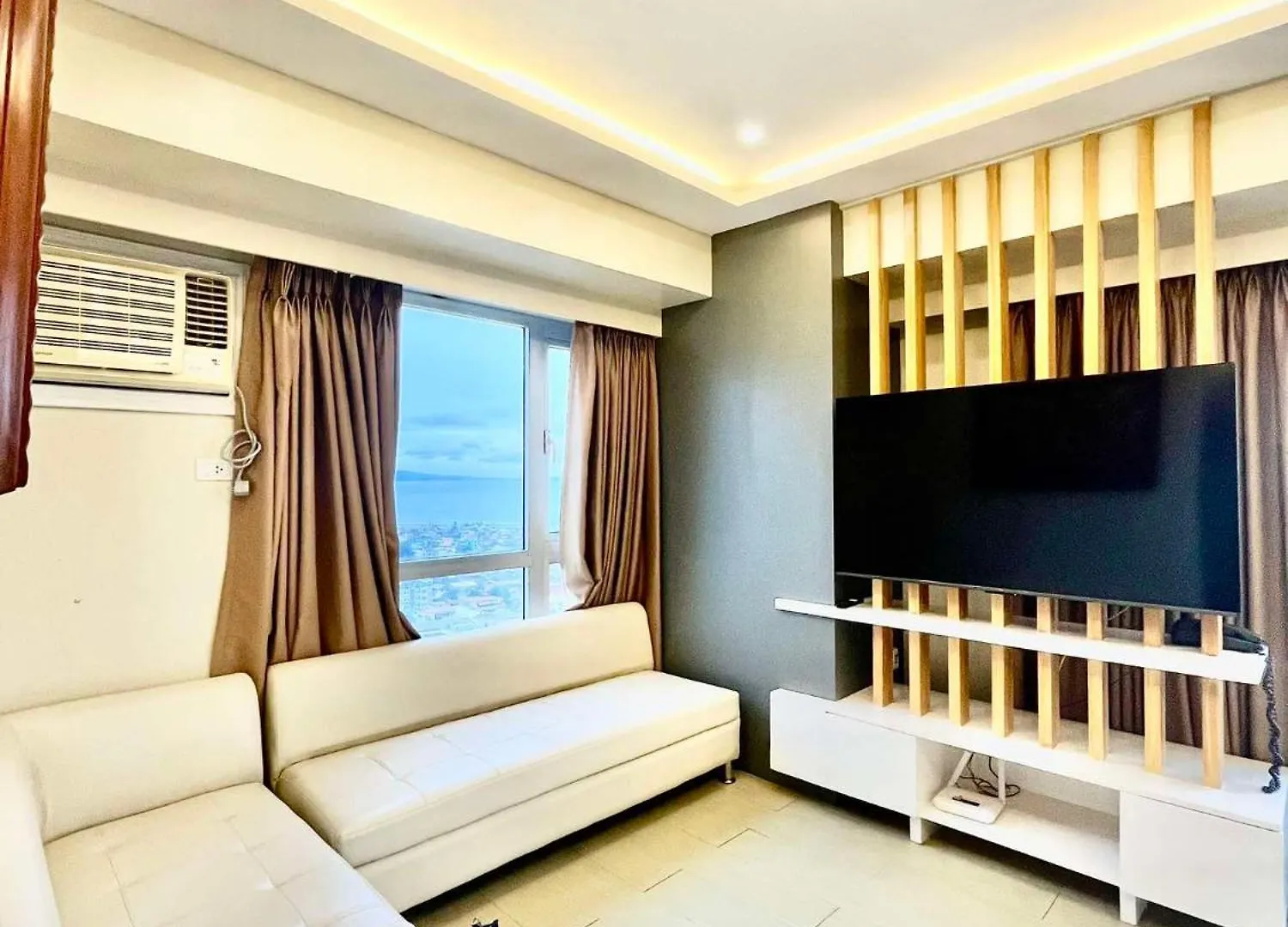 Avida Towers Condo Near Peoples Park And Roxas Night Market Davao City 0*,  필리핀