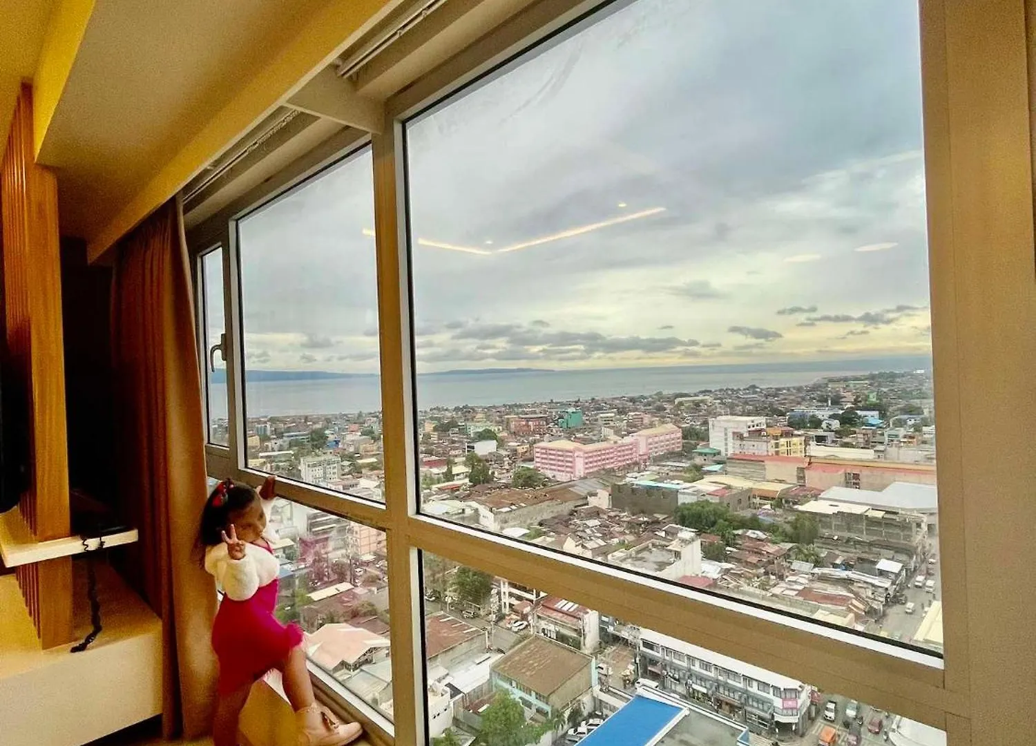 아파트 Avida Towers Condo Near Peoples Park And Roxas Night Market Davao City 필리핀